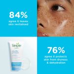Simple Water Boost Micellar Gel Wash Texture